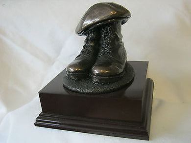Helmet or Beret & Boots in Bronze Resin