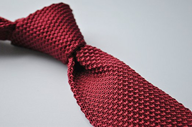 Frederick Thomas plain maroon knitted tie