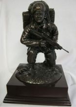 KNEELING COMBAT BRONZE RESIN STATUE WITH BERET